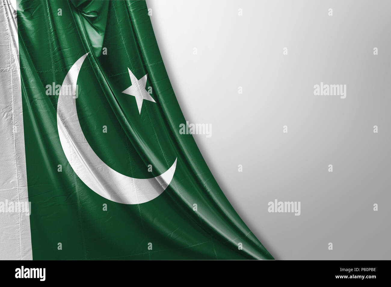 Brandir le drapeau pakistanais isolés réaliste 3d tissu pakistanais Banque D'Images