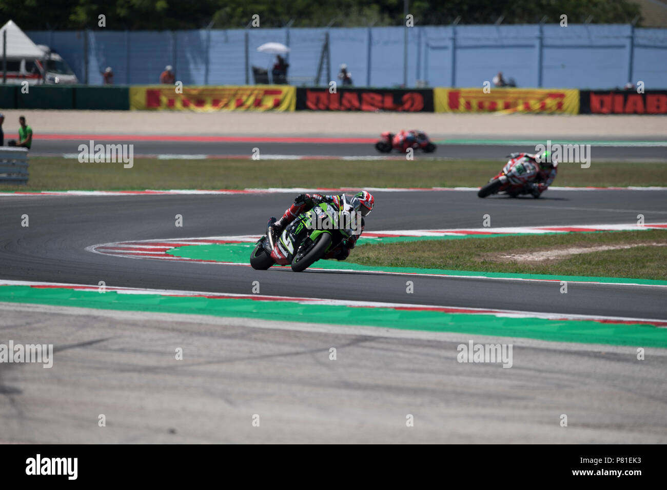 Misano, Italie. 07Th Juillet, 2018. 1 Jonathan Rea GBR Kawasaki ZX-10RR Kawasaki Racing Team WorldSBK durant la Motul Championnat FIM Superbike Superpole ronde italienne - course pendant la WORLD SUPERBIKES - PIRELLI Circuit Riviera di Rimini, ronde 6 - 8 juillet 2018 à Misano, en Italie. Crédit : Fabio Averna/Pacific Press/Alamy Live News Banque D'Images