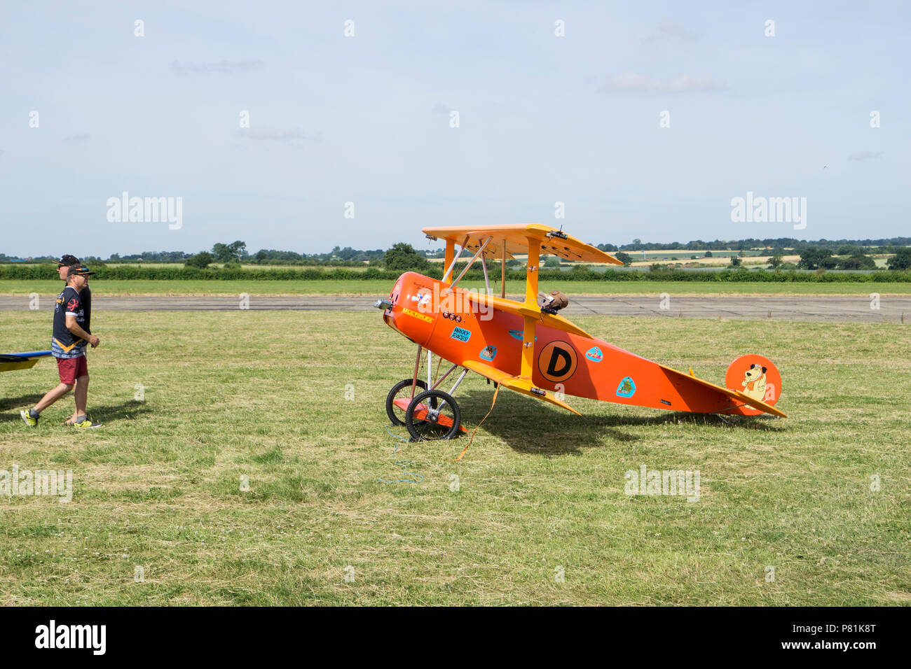 Grand modèle de triplan Fokker Dr.I dans les escadres et les roues Banque D'Images