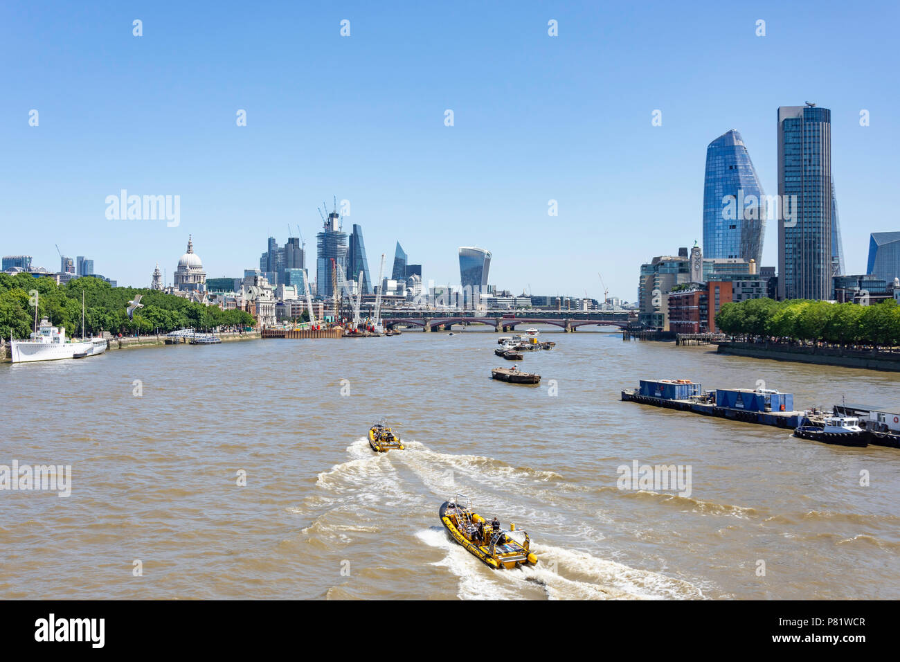 Ville de Londres et la Tamise de Waterloo Bridge, South Bank, Greater London, Angleterre, Royaume-Uni Banque D'Images