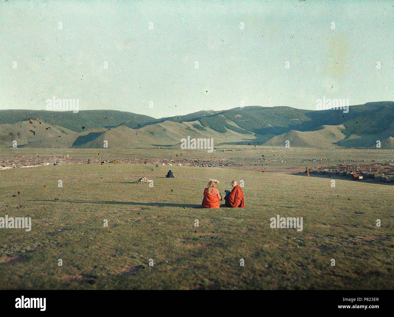 : 1913623 English : Lamas sur la colline Tsagaan ou colline Blanche, Ourga, Mongolie. 23 juillet 1913. Autochrome de Stéphane Passet (inv.A 3 960). Musée Albert-Kahn - Département des Hauts-de-Seine. [1] English : Lamas sur le Tsagaan hill ou White Hill, Urga, la Mongolie. Le 23 juillet 1913. De l'Albert Kahn Autochrome Archives de la planète. 23 juillet 1913 225 23 juin 1913, dans Khuree Banque D'Images