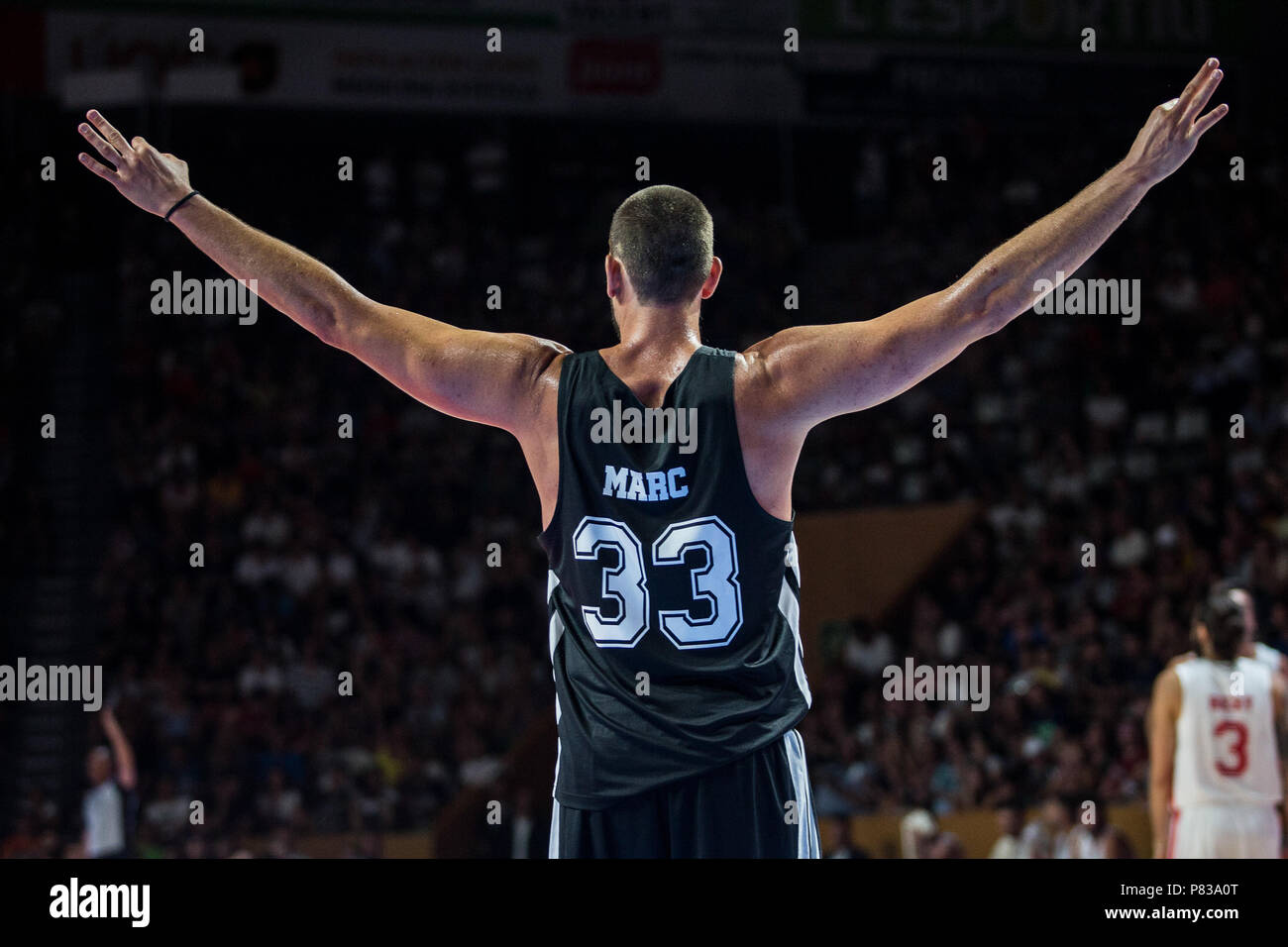 Marc Gasol d'Espagne des Memphis Grizzlies au cours de l'organisme de bienfaisance match amical Pau Gasol vs Marc Gasol, européennes et américaines avec la NBA pour aider les jeunes joueurs de basket-ball et les équipes à Girona Fontajau Pavillion, le 8 de juillet de 2018. 8 juillet, 2018. Crédit : Xavier Bonilla/AFP7/ZUMA/Alamy Fil Live News Banque D'Images