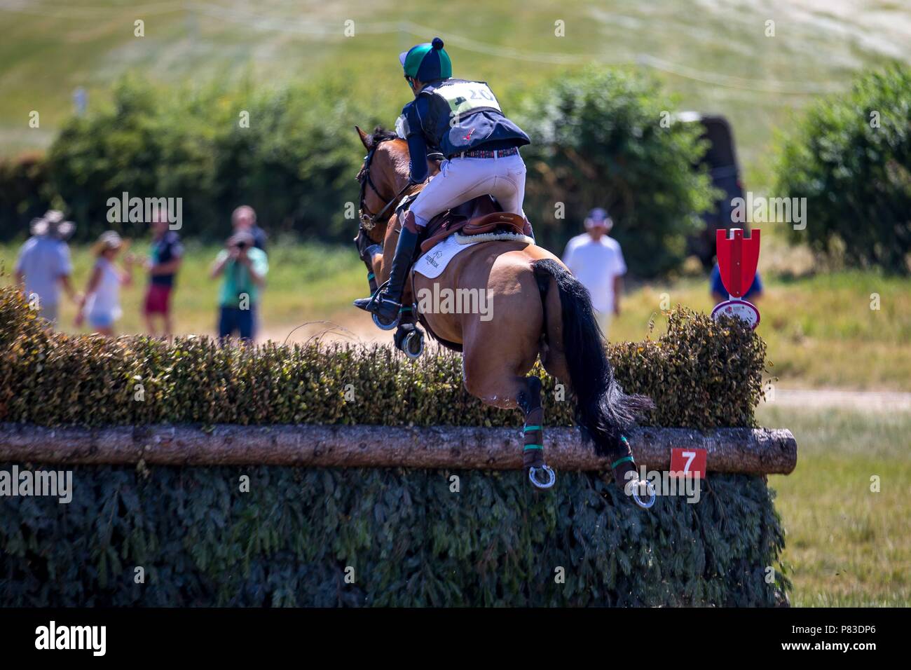 Wiltshire, Royaume-Uni. 8 juillet, 2018. 2e place. Richard Coney équitation Kananaskis. GBR. Jour 4. CIC***. Section B. Cross Country. Barbury St James Horse Trials. Wroughton. Wilstshire. UK. 08/07/2018. Credit : Sport en images/Alamy Live News Banque D'Images