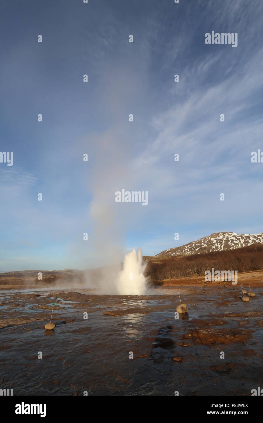 Strokkur éruption 1/10 Banque D'Images