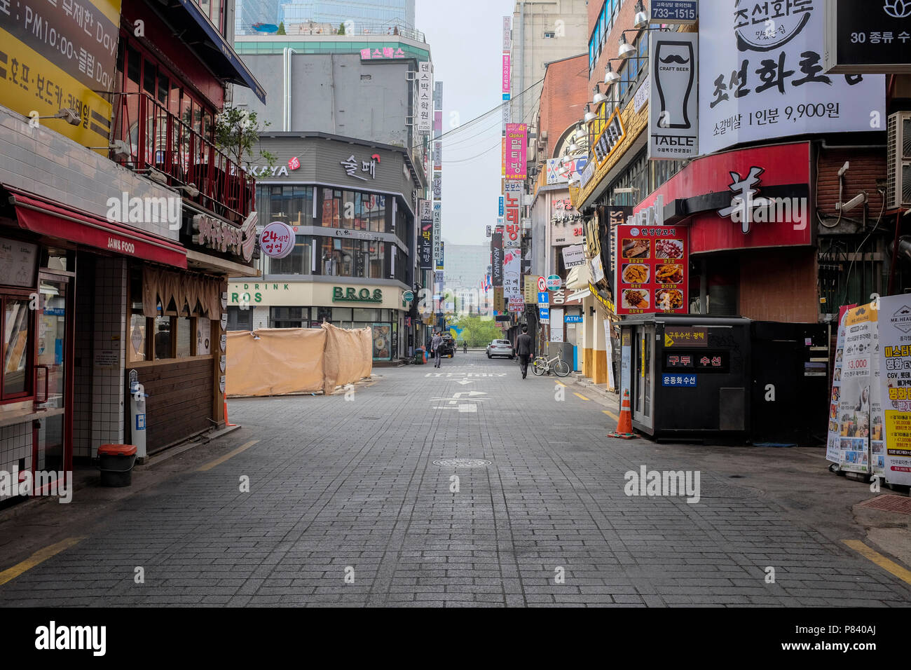 Myeongdong seoul shopping magasins boutique Banque de photographies et ...