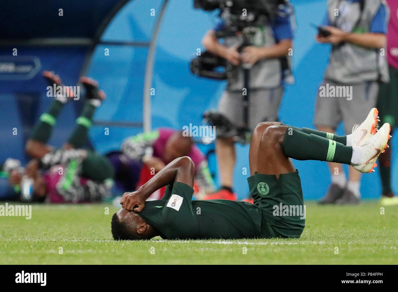 SAINT PETERSBURG, Russie - le 26 juin : l'équipe nationale du Nigéria Idowu réagit après coup de sifflet final lors de la Coupe du Monde 2018 GROUPE D match de la Russie entre le Nigéria et l'Argentine au Stade de Saint-Pétersbourg le 26 juin 2018 à Saint-Pétersbourg, en Russie. (MB) Banque D'Images