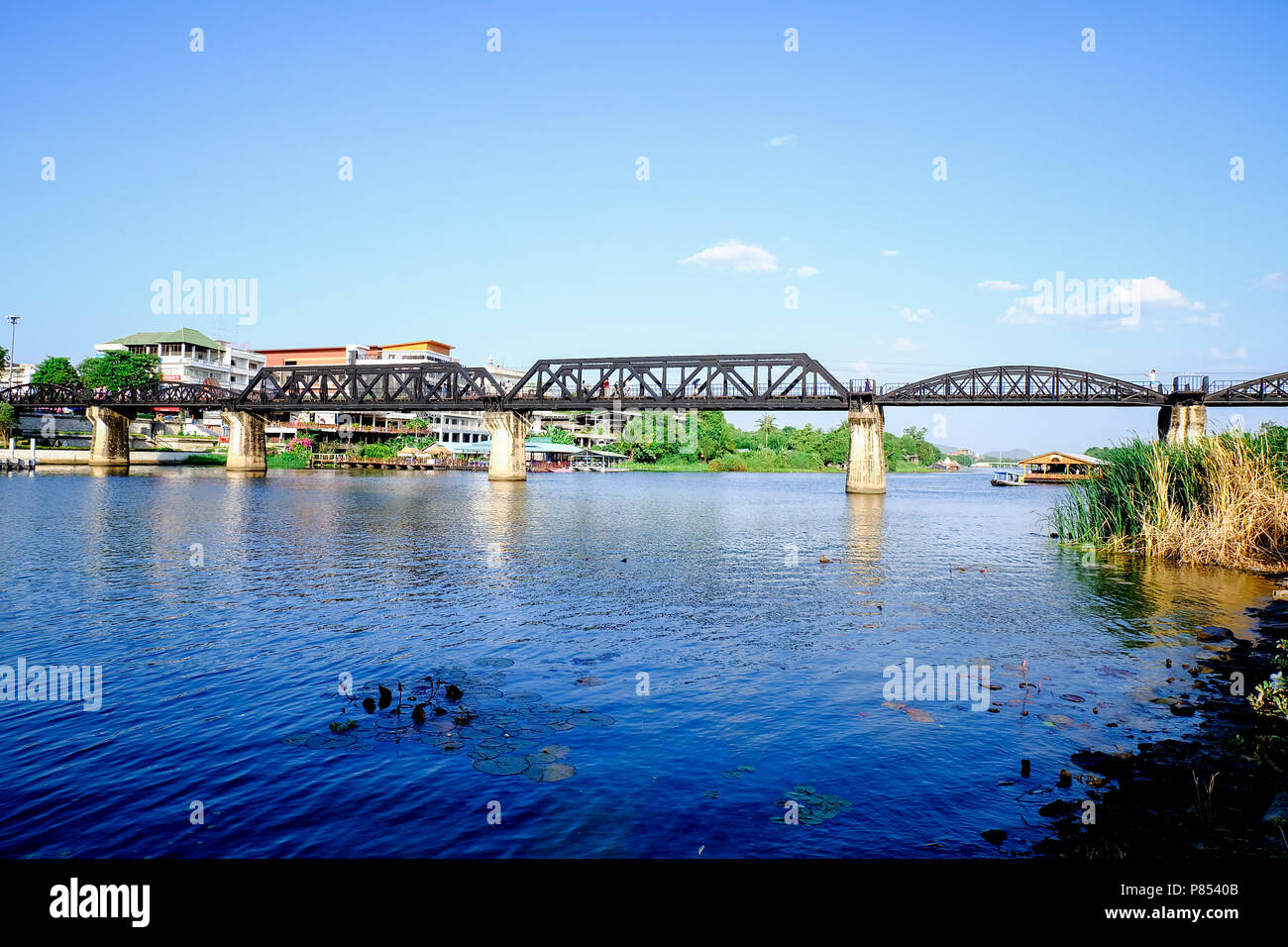 Le Pont de la rivière Kwai le pont de chemin de fer de la mort Tham Krasae Banque D'Images