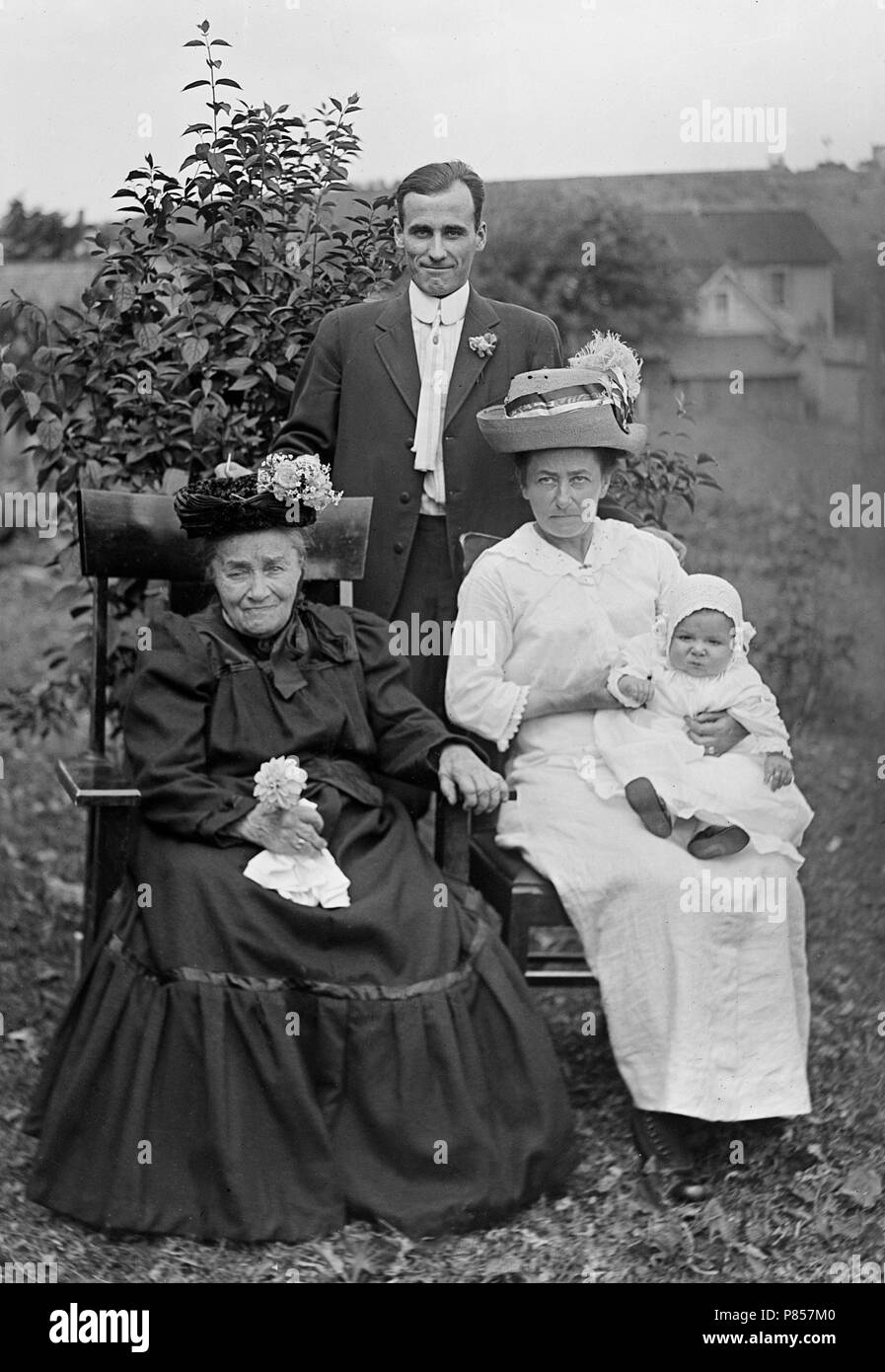 Quatre générations de photo de famille, ca. 1905. Banque D'Images