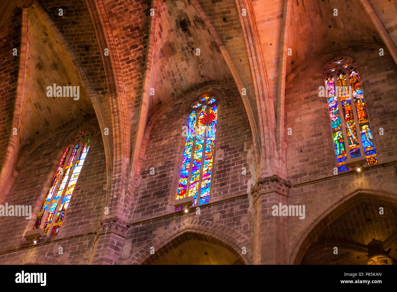 PALMA, Majorque, ESPAGNE - Juin 23, 2018 : vitraux de la cathédrale de Santa Maria de Palma, également connu sous le nom de la Seu. Palma, Majorque, Banque D'Images