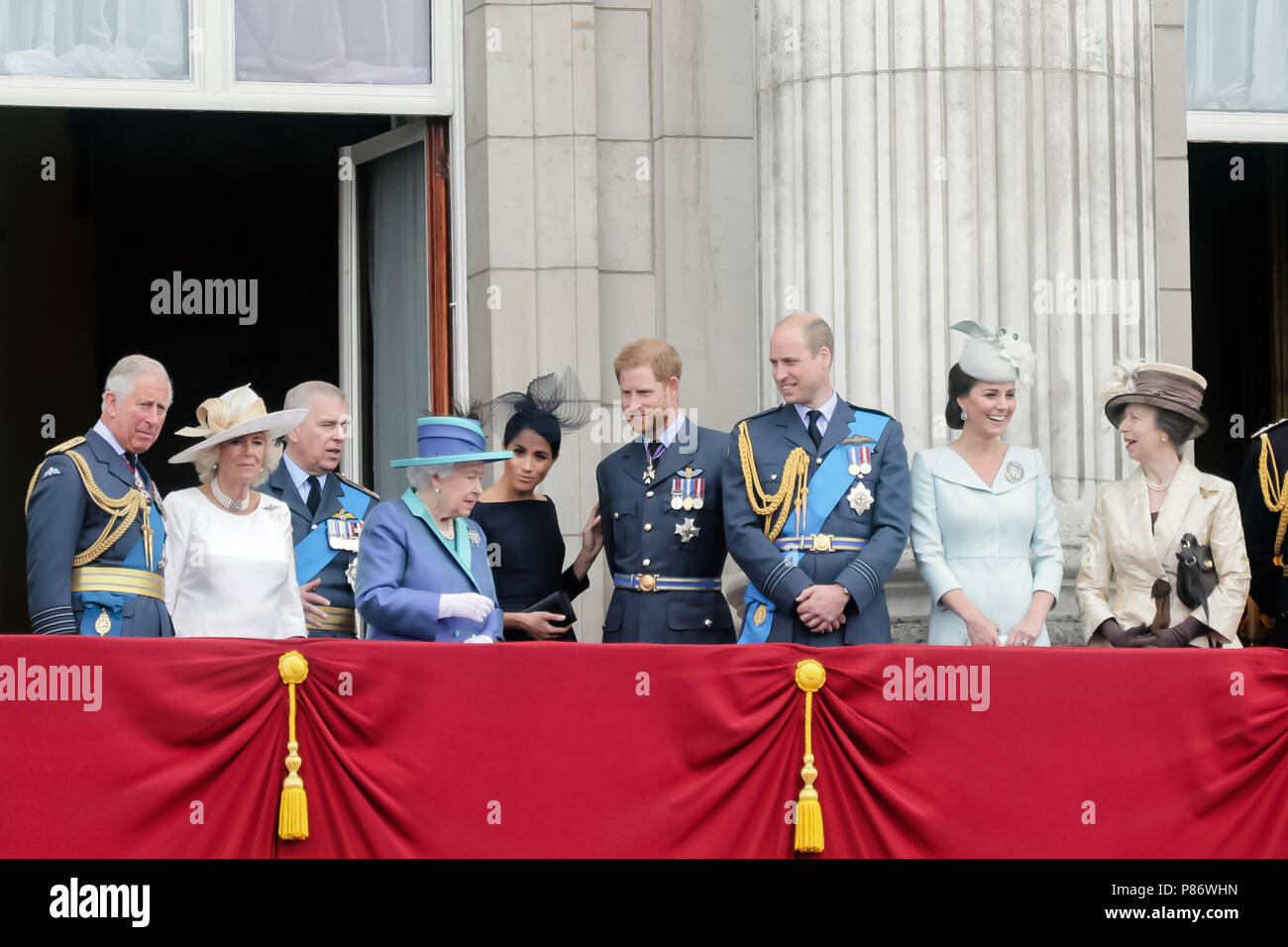 Londres, Royaume-Uni. 10 juillet 2018. Les membres de la famille royale britannique à regarder le défilé du palais de Buckingham balcon pour commémorer les 100 ans de la RAF Crédit : Amanda rose/Alamy Live News Banque D'Images