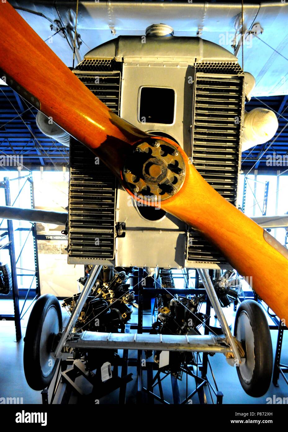SE5a fighter scout, recyclées pour skywriting, dans Science Museum's Flight Gallery, Londres, Royaume-Uni. Banque D'Images