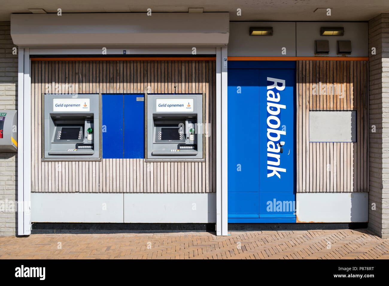 La Rabobank des retraits automatiques. Rabobank est la deuxième plus grande banque des Pays-Bas en termes de l'actif total. Banque D'Images