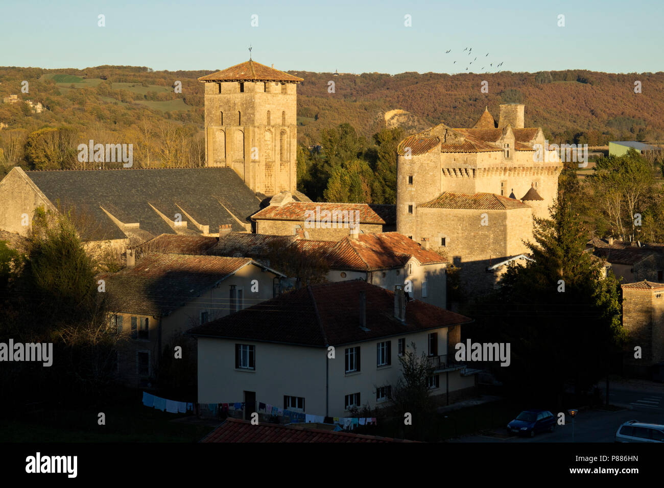 Le village de Varen, Tarn et Garonne, l'Occitanie, la France, l'Europe à l'automne Banque D'Images