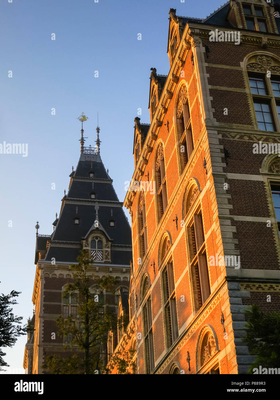 Rijksmuseum en gouden ochtendlicht ; Rijksmuseum à golden morning light Banque D'Images