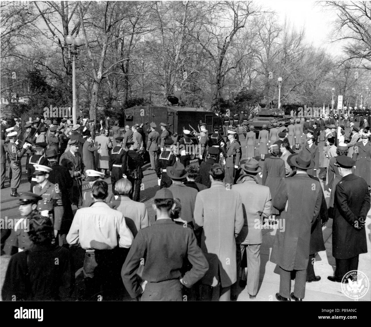 La Déclaration d'indépendance et de la Constitution ont été transférés de la Bibliothèque du Congrès aux Archives nationales le 13 décembre 1952. Procession - prêt à partir Bibliothèque du Congrès Banque D'Images