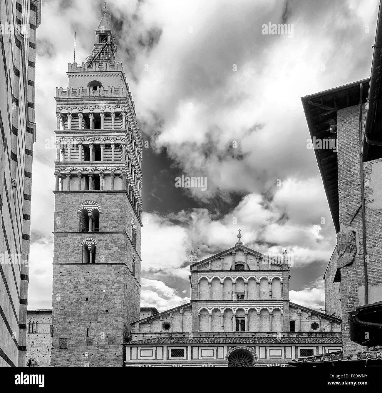 Le noir et blanc sur le centre de Pistoia, Toscane, Italie Banque D'Images