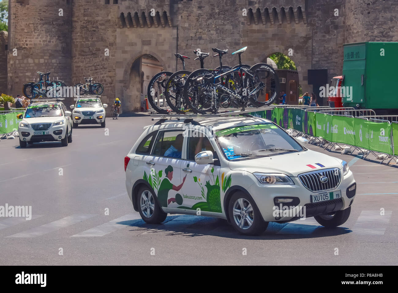 Bakou, Azerbaïdjan, du 21 juin 2015. 1er jeux européens, Escort location sur des concours de cyclistes Banque D'Images