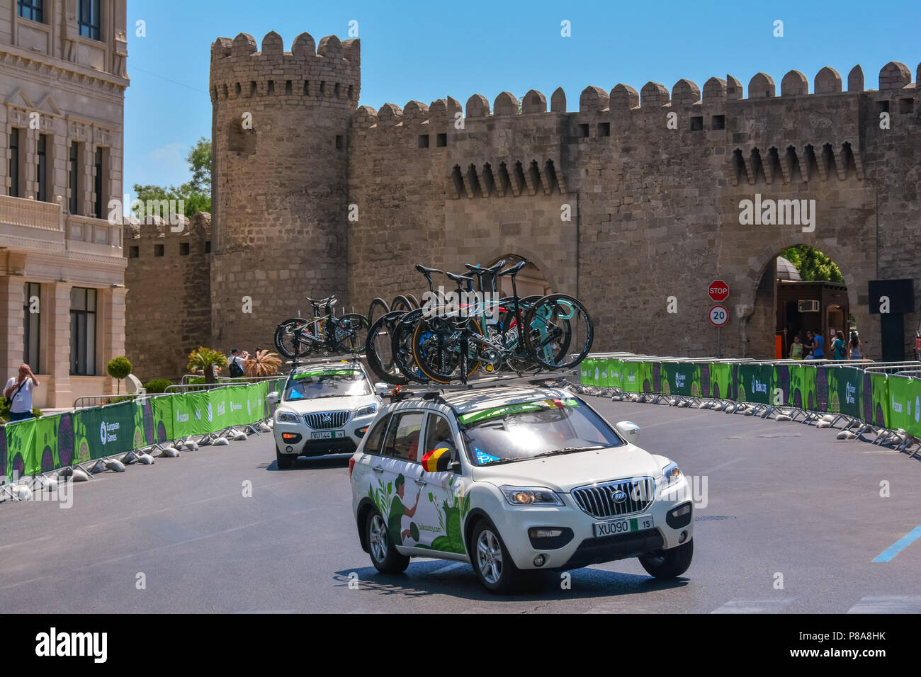 Bakou, Azerbaïdjan, du 21 juin 2015. 1er jeux européens, Escort location sur des concours de cyclistes Banque D'Images