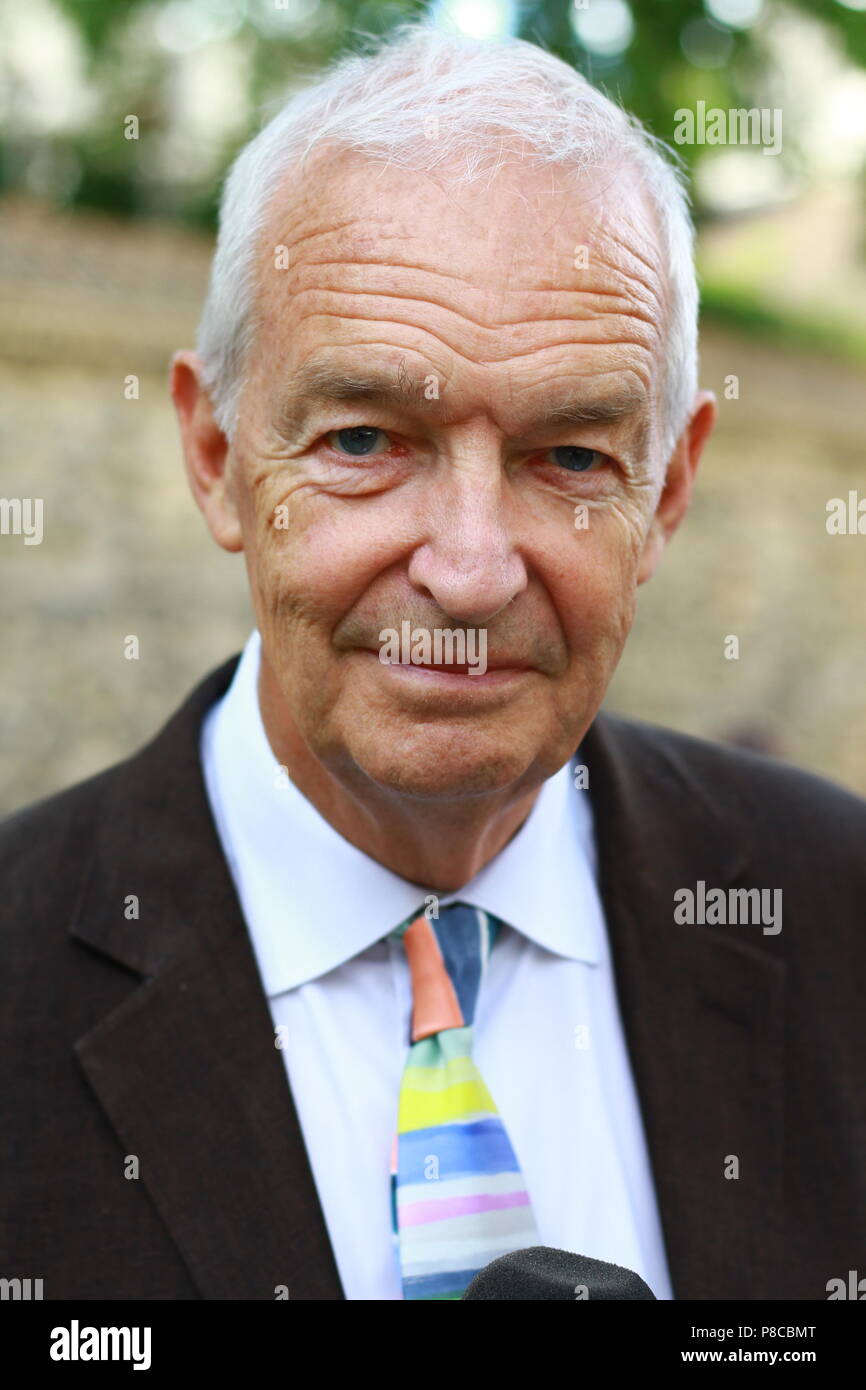 Jon Snow journaliste lecteur de nouvelles présentateur de télévision photographié dans la ville de Westminster le 10 juillet 2018.ITN Channel 4 présentateur du programme de nouvelles.Hack et gentleman.PAGE DU PORTEFEUILLE DE RUSSELL MOORE. Banque D'Images