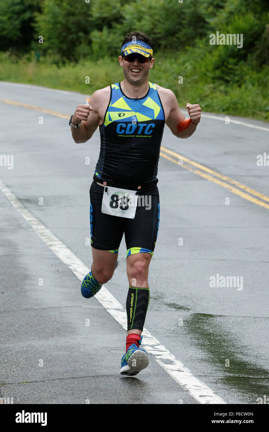 Matthieu Tebo au cours de l'exécuter dans le segment de La Haye de 2018 Festival Endurance Triathlon Sprint Banque D'Images