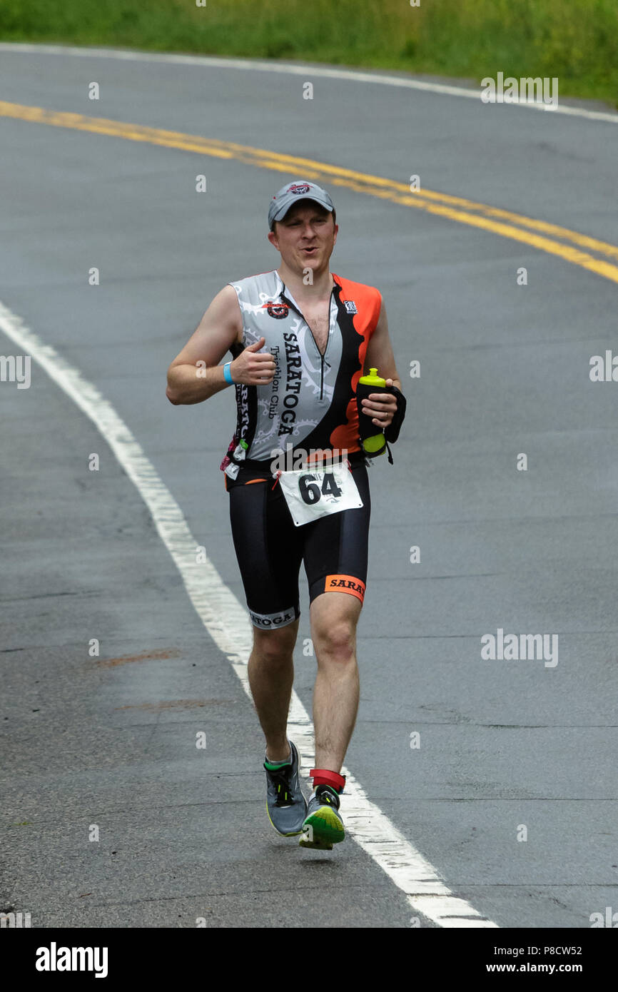 Concurrent masculin au cours de l'exécuter dans le segment de La Haye 2018 Festival Endurance Triathlon olympique Banque D'Images