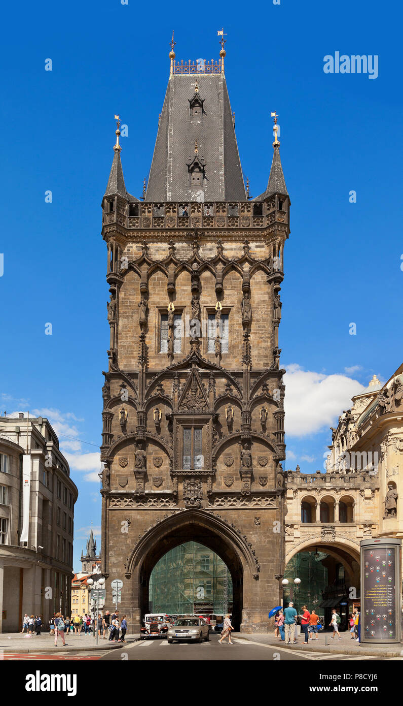 Tour Poudrière (Prašná brána). La vieille ville de Prague République Tchèque Banque D'Images