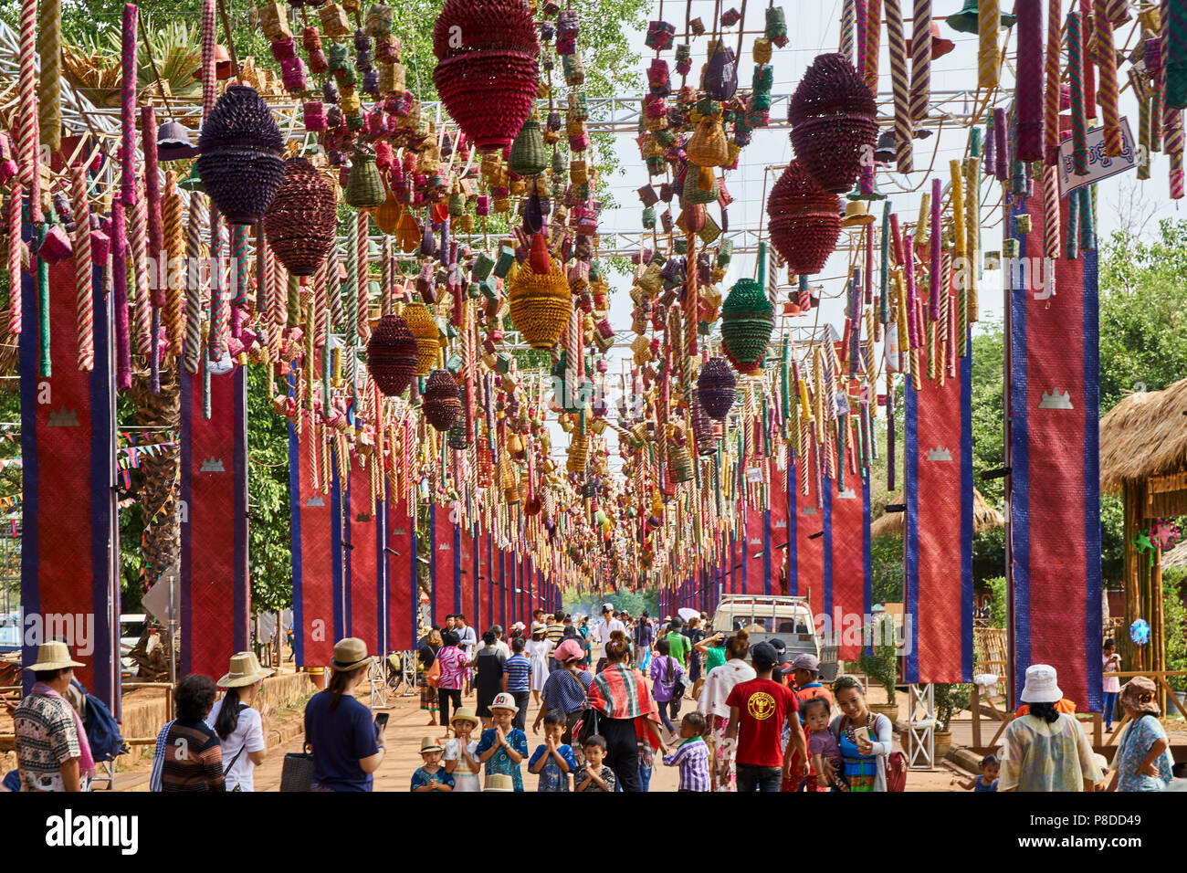 Décorations cambodgiennes du nouvel an à Angkor Wat, Siem Reap, Cambodge Banque D'Images
