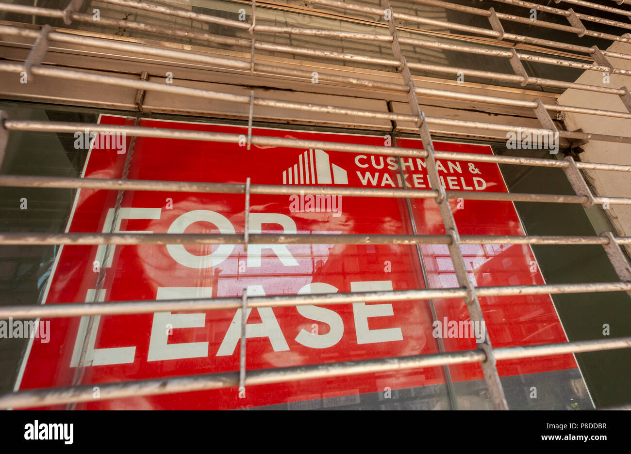 Propriété vacante représenté par la société immobilière Cushman & Wakefield, dans le quartier de Chelsea à New York, le jeudi 5 juillet, 2018.Le géant de l'immobilier a déposé pour un premier appel public à l'épargne. ( © Richard B. Levine) Banque D'Images