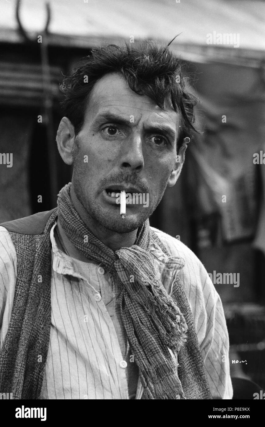 Cieux ci-dessus (1963) Eric Sykes, Date : 1963 Banque D'Images