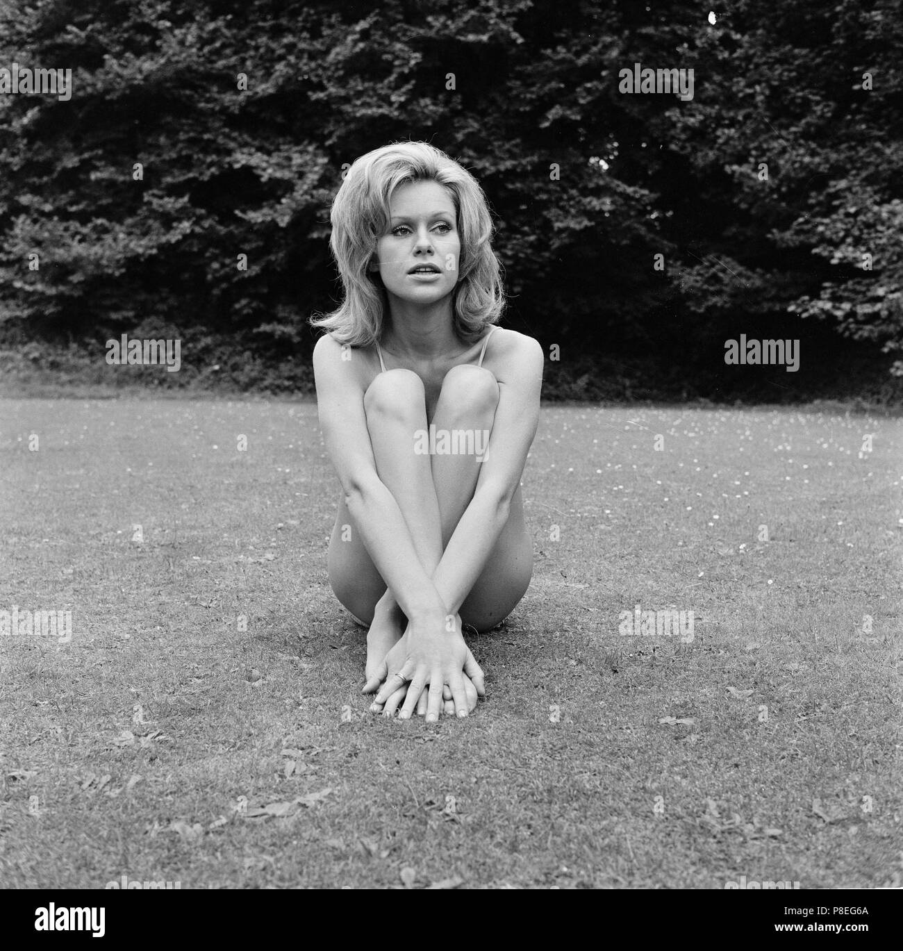 La convoitise pour un vampire (1971), Suzanna Leigh Date : 1971 Banque D'Images