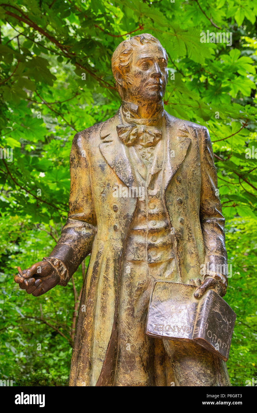 Washington Irving sculpture, Cuentos de la Alhambra, UNESCO World Heritage Site. La ville de Grenade. Andalousie, Espagne du sud Europe Banque D'Images