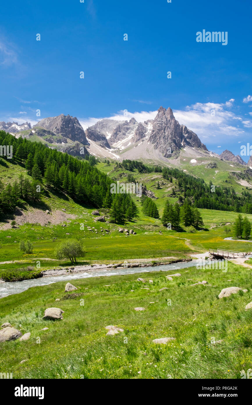 Vallée de la Clarée, Névache,. HautesAlpes, France Photo Stock Alamy