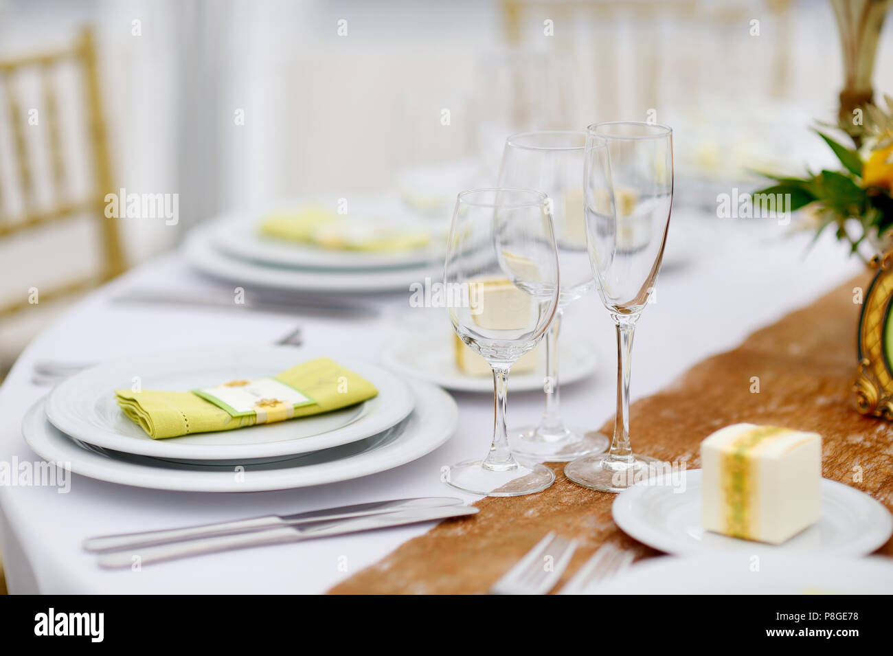 Set de table pour une partie de l'événement ou réception de mariage, thème d'été Banque D'Images