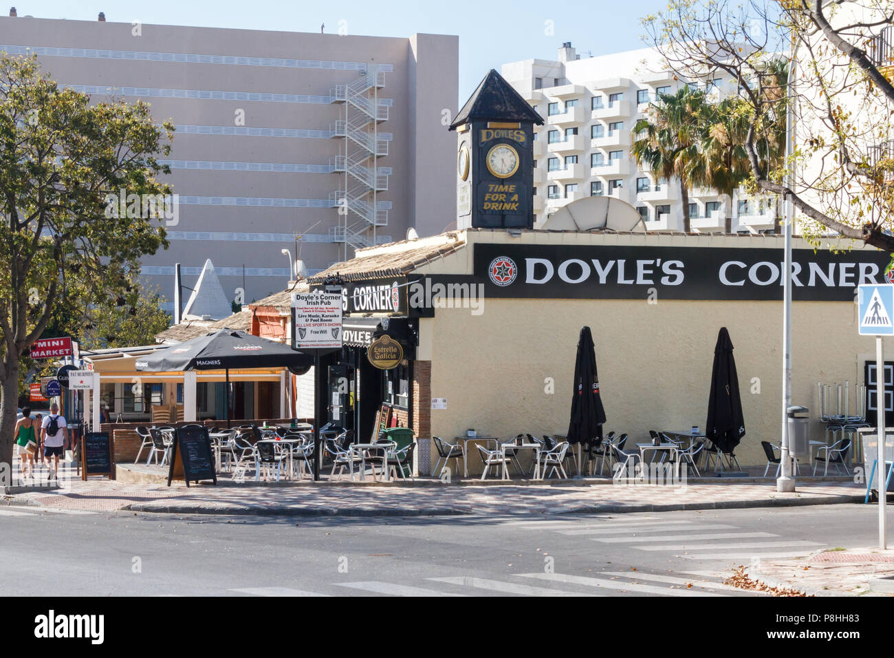 Benalmadena - 19/6/2018 : Doyles corner pub irlandais. Il y a beaucoup de pubs irlandais dans les environs. Banque D'Images