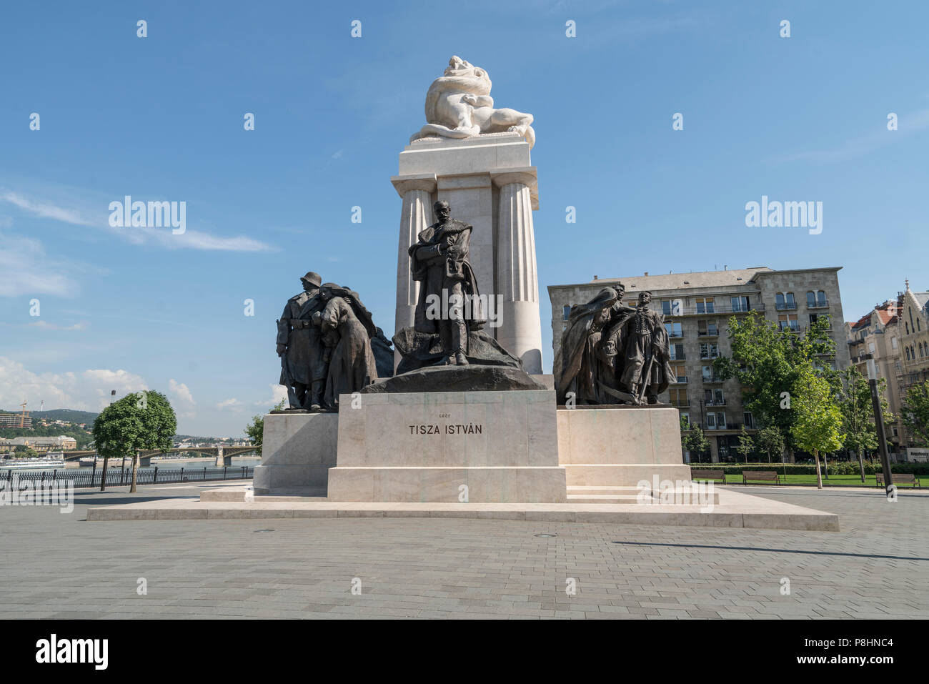 Vue du monument de la Place Kossuth de Budapest, Hongrie Banque D'Images
