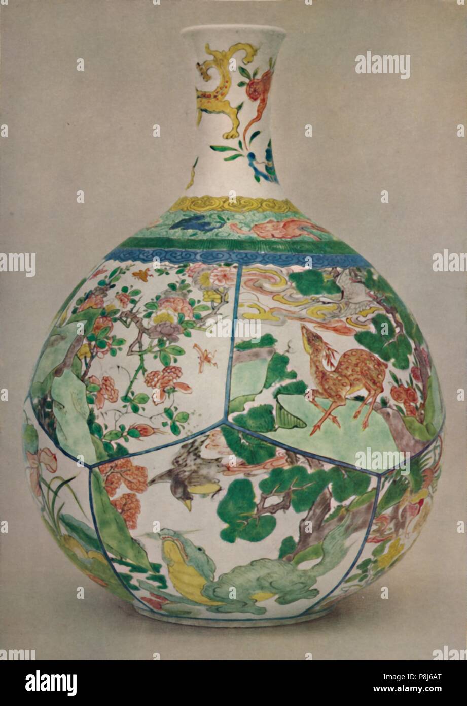 Bouteille en porcelaine de Chine "L'émail en Famille Verte. Période de K'Ang sa, 1662-1722, (1928). Artiste : Inconnu. Banque D'Images