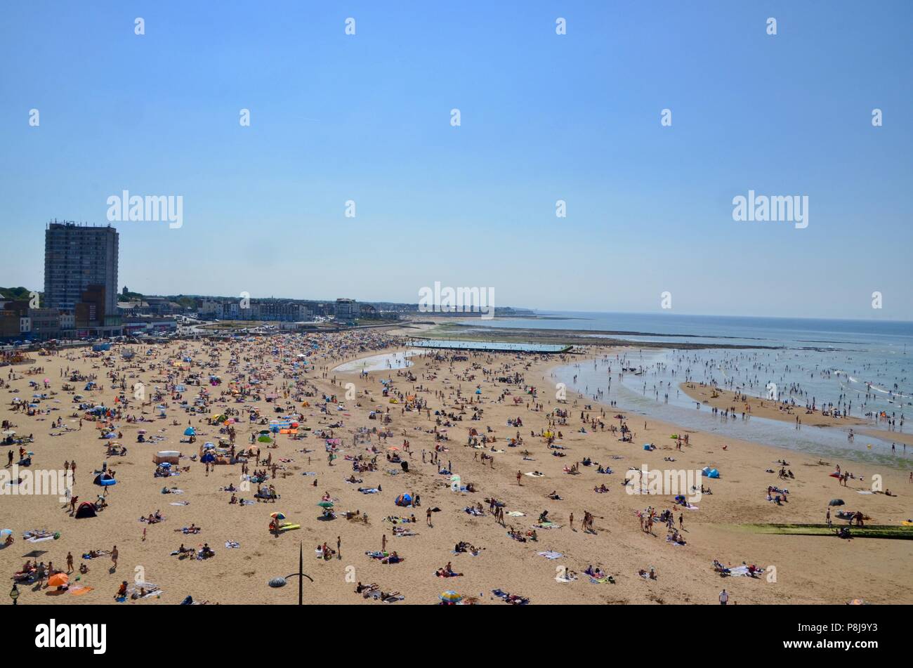 Occupé à sandy plage de margate kent UK Banque D'Images