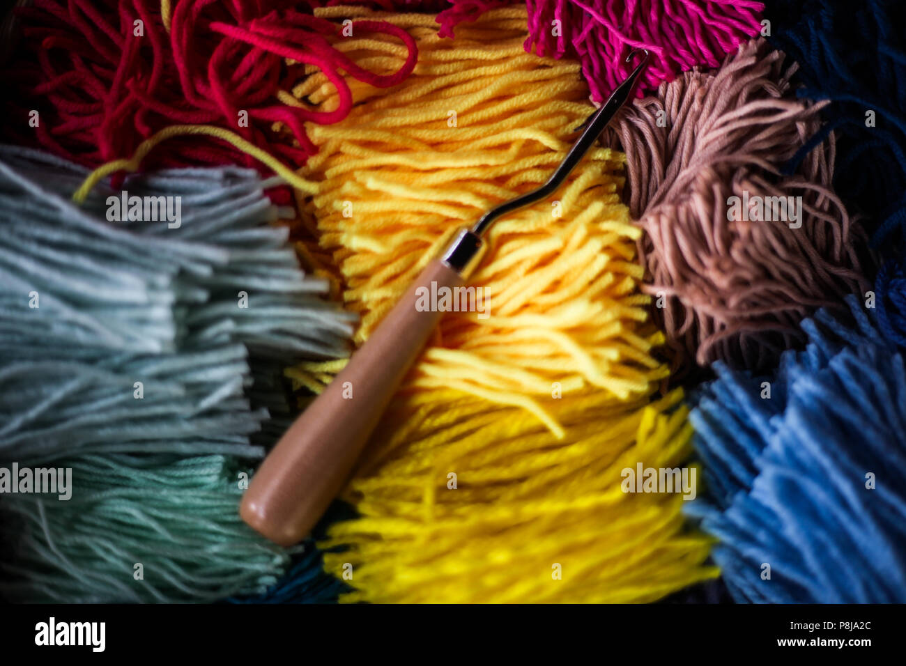 La position du crochet en bois Photo Stock - Alamy
