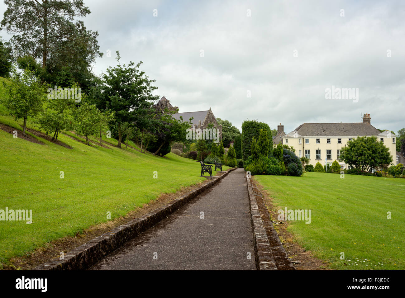 Le College and College Gardens au quartier de Raleigh à Youghal en Irlande Banque D'Images