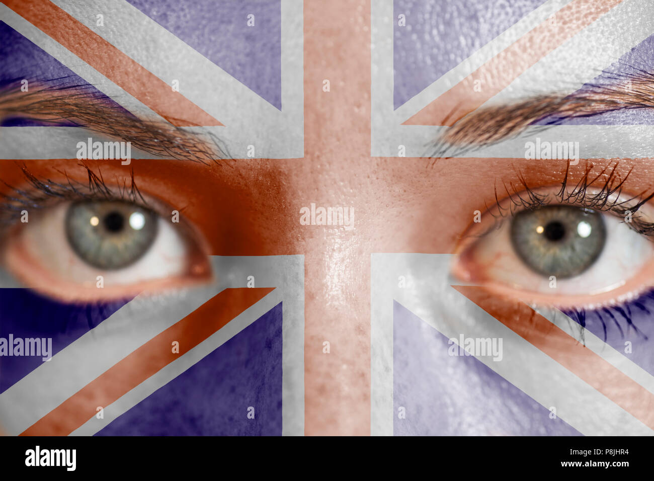 Visage peint avec British Union Jack flag closeup Banque D'Images