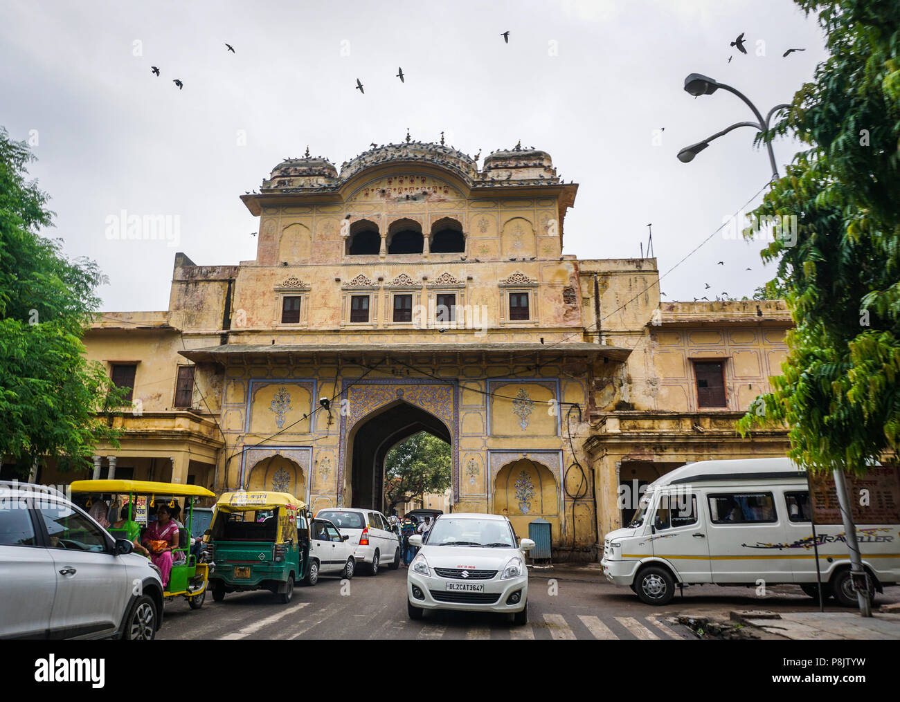 Jaipur, Inde - Nov 1, 2015. Street à Jaipur en Inde. Jaipur est la capitale et la plus grande ville de l'état indien du Rajasthan dans l'ouest de l'Inde. Banque D'Images