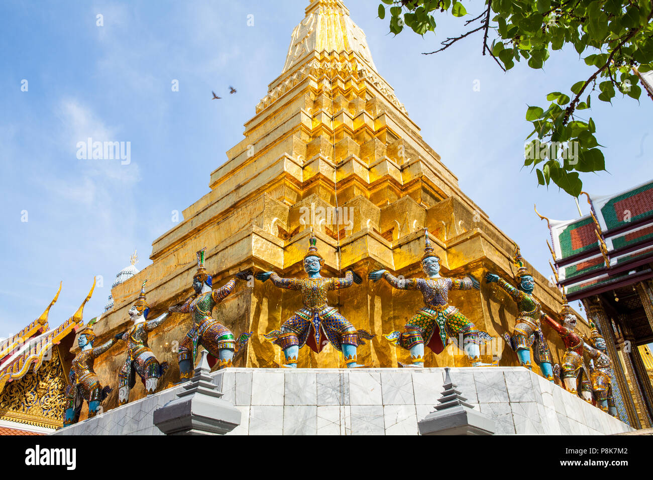 Chedi d'or de Wat Phra Kaew à Bangkok, Thaïlande Banque D'Images