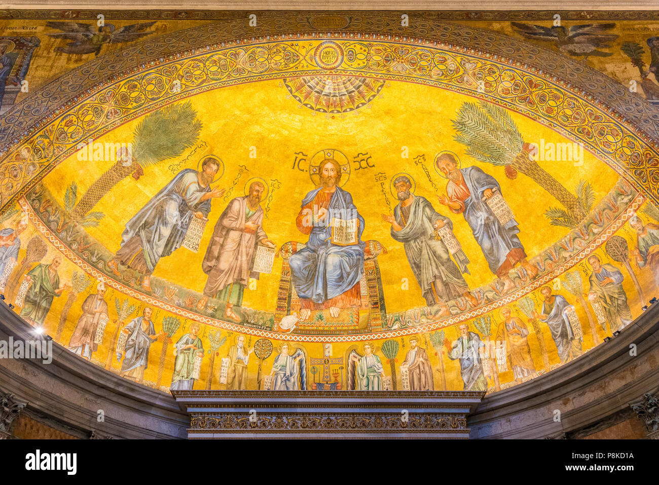 Or l'abside de la Basilique de Saint Paul hors les murs à Rome, Italie. Banque D'Images