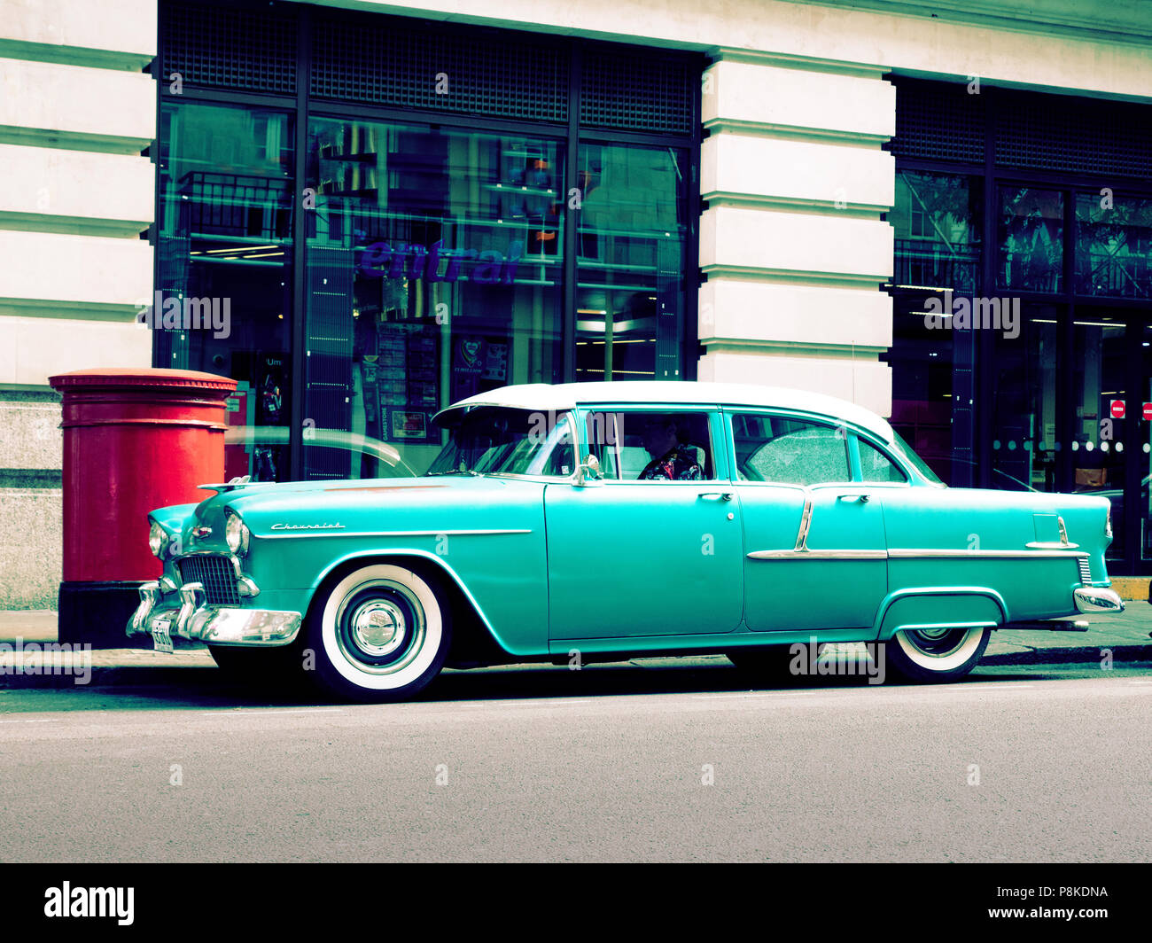 1955 Chevrolet 210 stationné sur une rue ti Londres UK London UK Banque D'Images