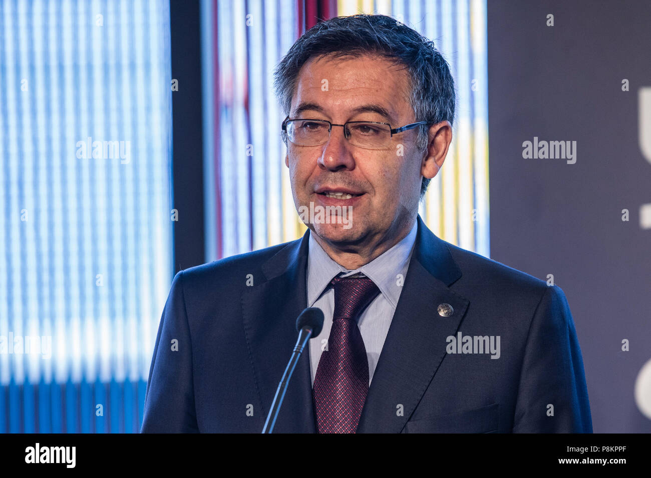 12 juillet 2018 - Josep Maria Bartomeu président du FC Barcelone, lors de la présentation d'Arthur Melo du Brésil après avoir été la première nouvelle signature pour la Liga 2018/2019 FC Barcelone Camp Nou Stadium dans l'équipe, Barcelone le 11 de Juillet de 2018. Crédit : Xavier Bonilla/AFP7/ZUMA/Alamy Fil Live News Banque D'Images