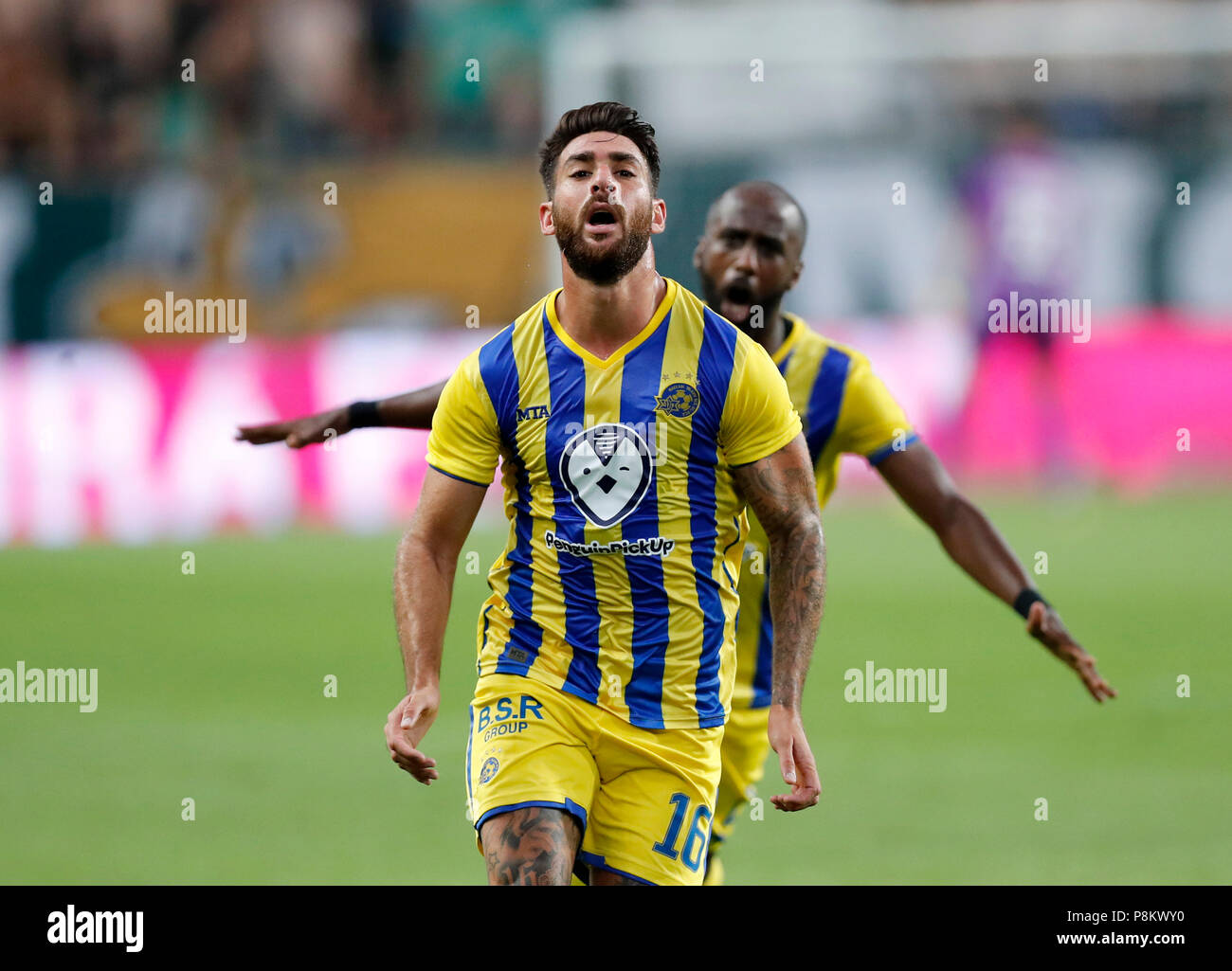 Maccabi tel aviv fc Banque de photographies et d'images à haute résolution  - Alamy