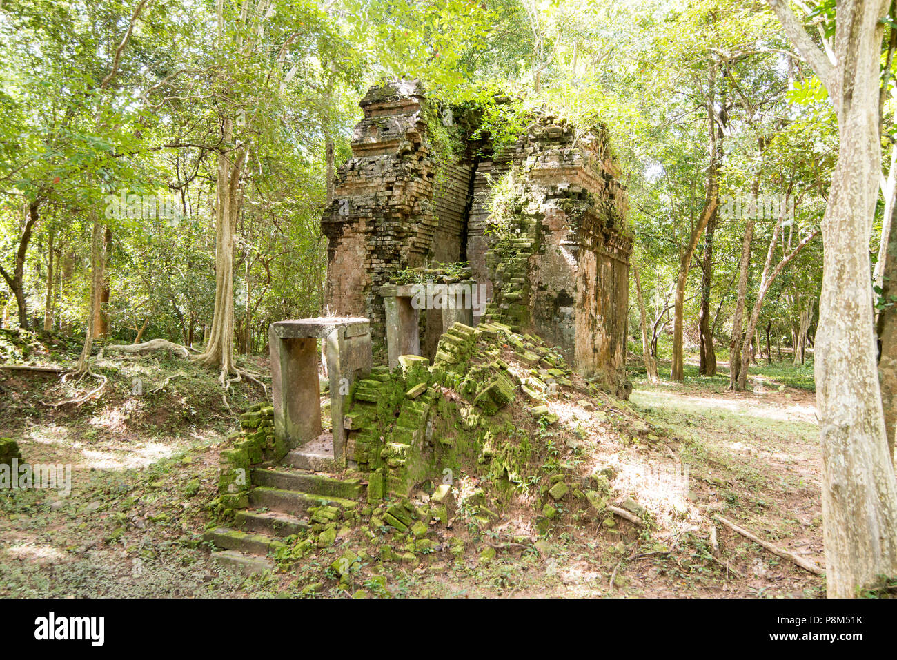 Les Khmers ruines du Sambor Prei Kuk ruines au nord de la ville de Kampong Thom au Cambodge. Cambodge, Kampong Thom, Novembre, 2017, Banque D'Images