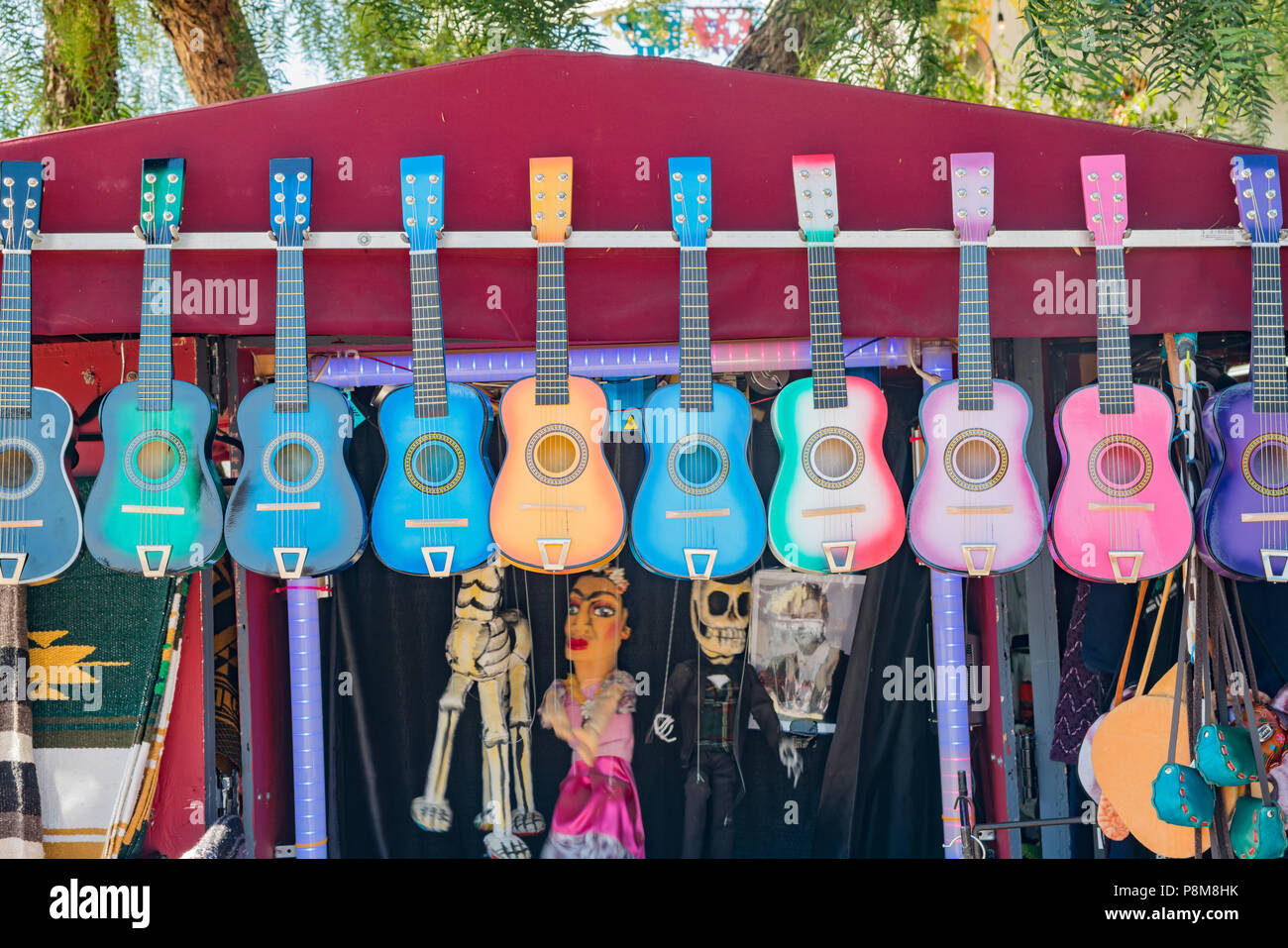 San Diego, 27 juin : Belle ukulele coloré dans la vieille ville historique sur Juin 27, 2018 à San Diego, Californie Banque D'Images