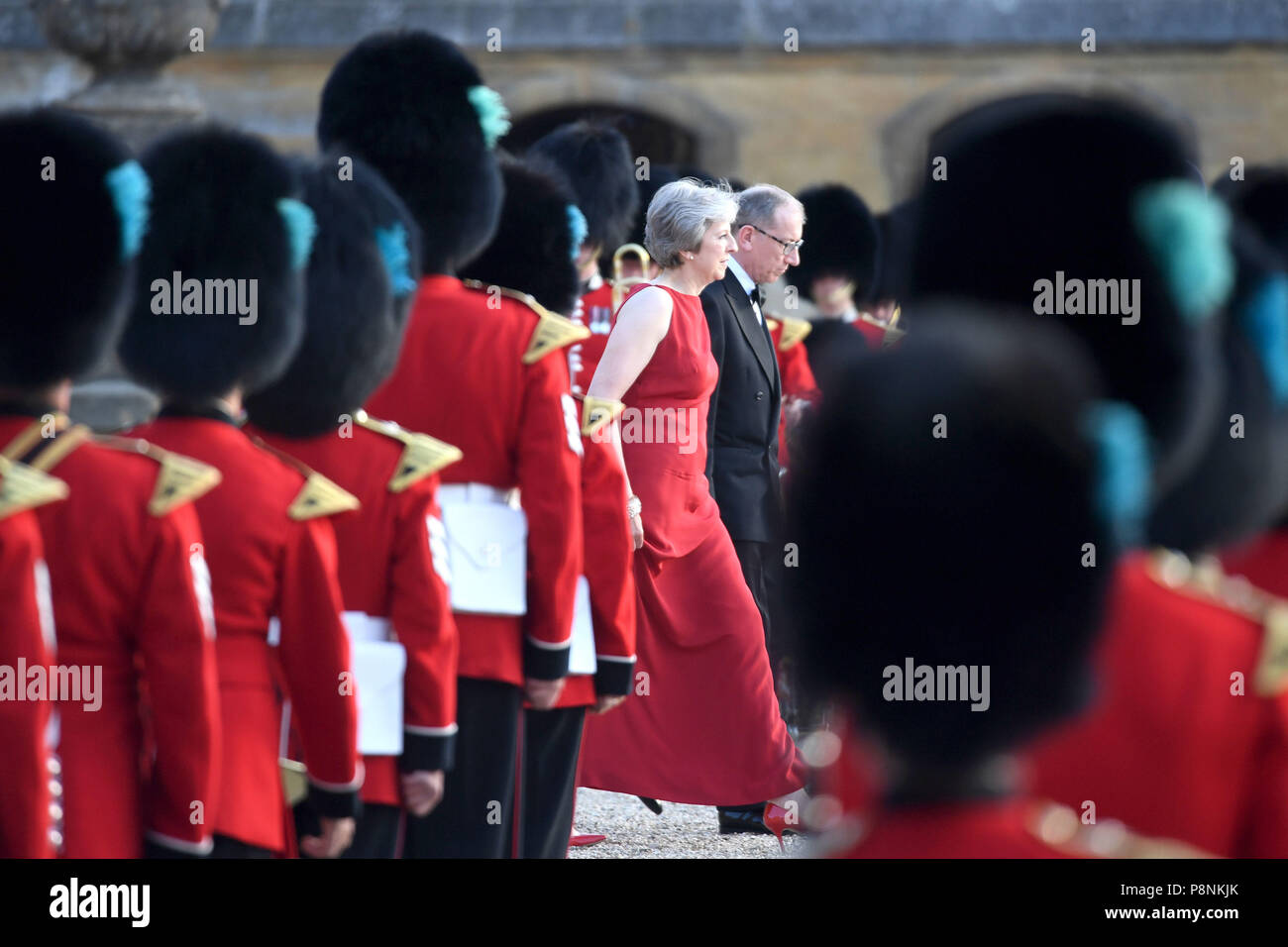 Le président américain, Donald Trump et son épouse Melania sont accueillis par le Premier ministre Theresa Mai et son mari Philip peut à Blenheim Palace, Oxfordshire, où Mme mai sera l'hôte d'un dîner dans le cadre de sa visite au Royaume-Uni. Banque D'Images