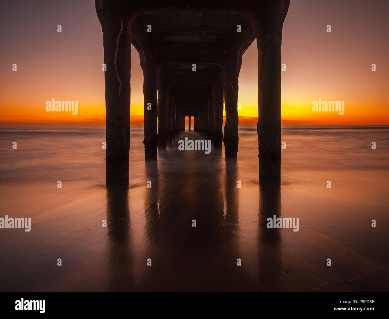 Manhattan Beach Pier at Sunset Banque D'Images